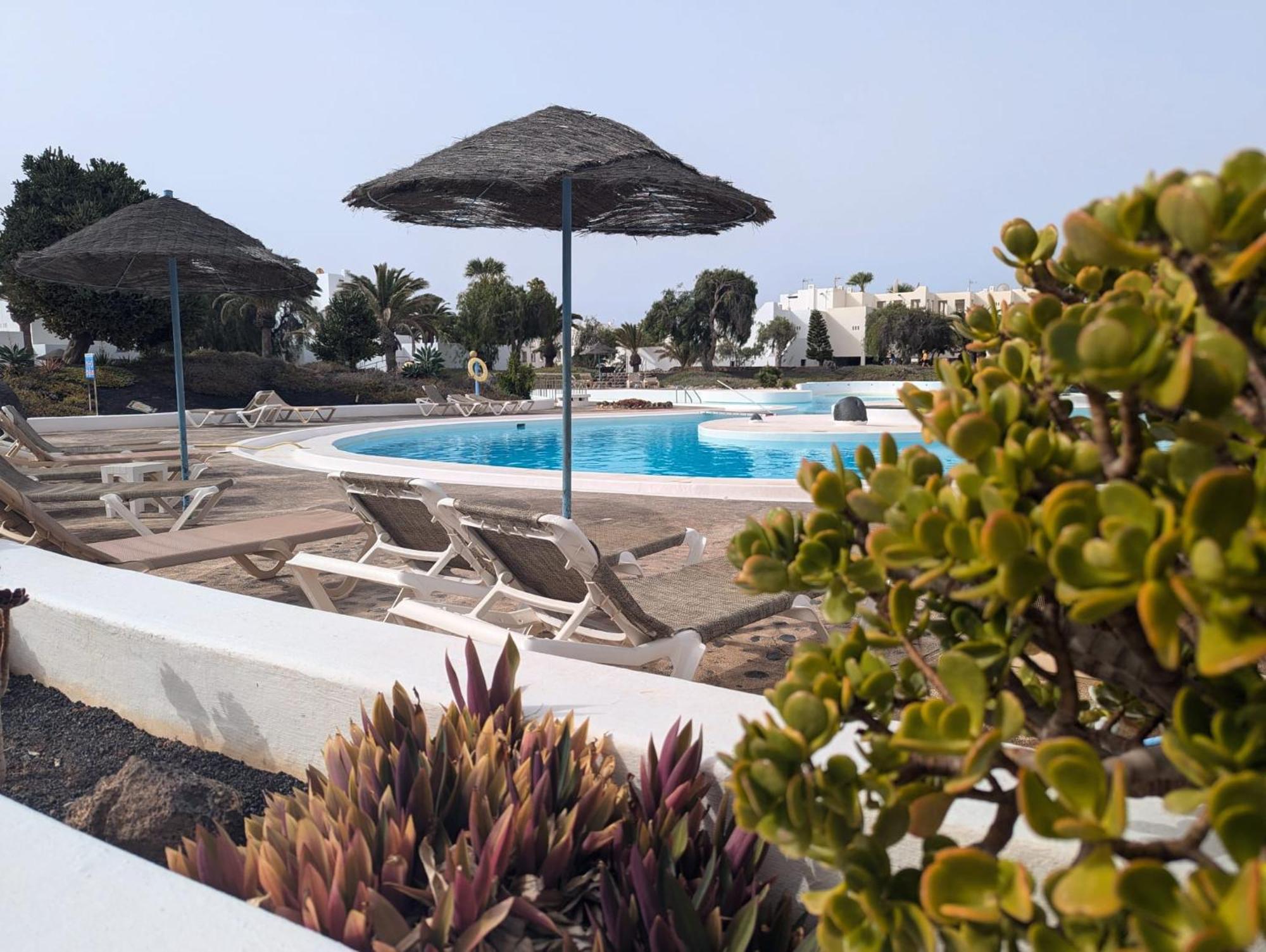 Charming Flat In Los Molinos With Terrace & Pools, Near Playa Bastian Costa Teguise Exterior foto